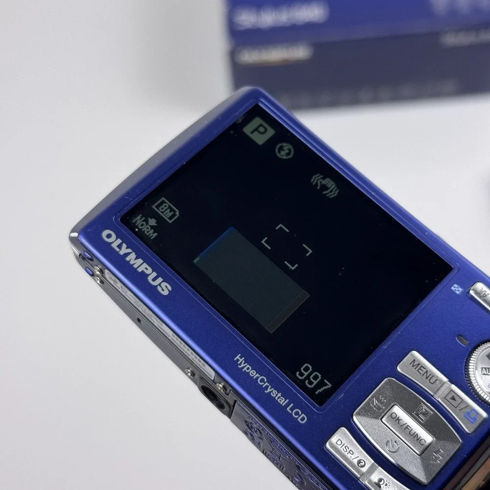 Olympus Stylus 840 8MP Blue Digital Camera Box & Charger Sensor Issue For‎ Parts
